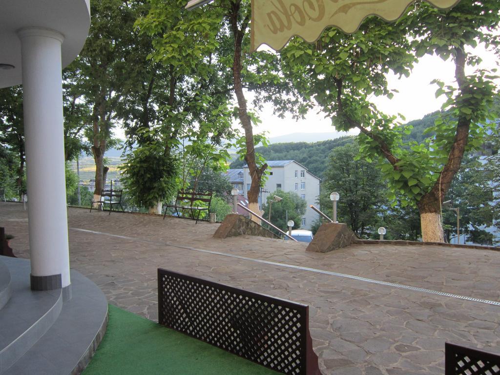 Quelle Polyana Hotel Exterior photo