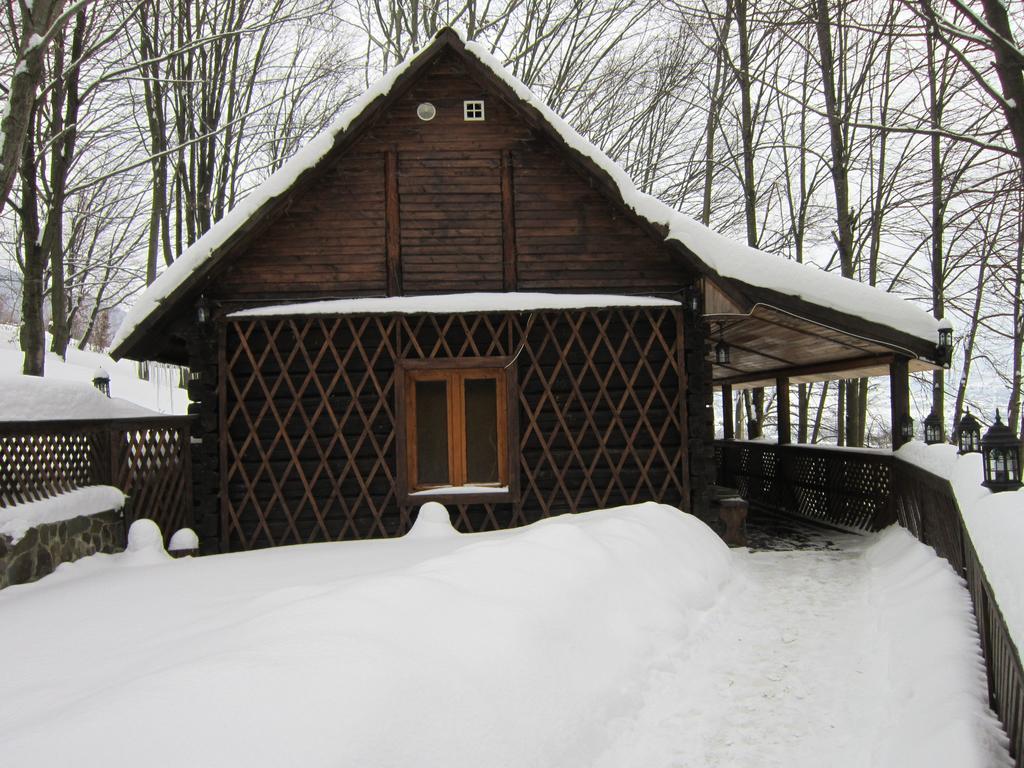 Quelle Polyana Hotel Exterior photo