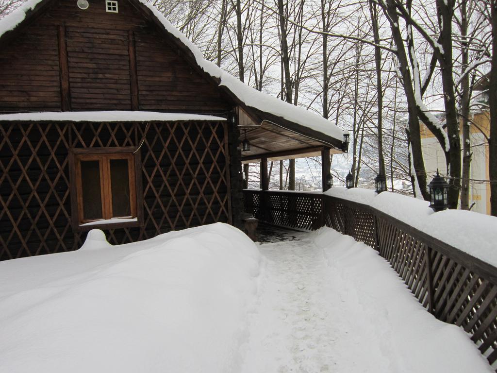 Quelle Polyana Hotel Exterior photo