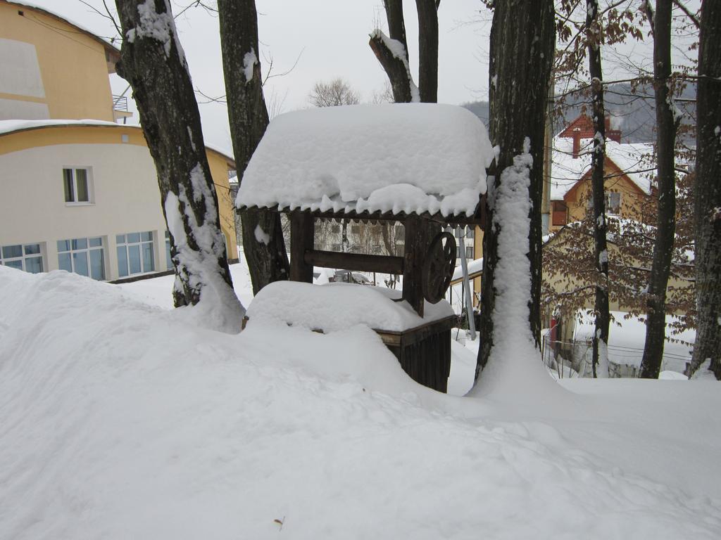 Quelle Polyana Hotel Exterior photo